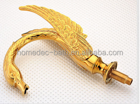 Bathroom luxury gold waterfall swan bathtub faucet