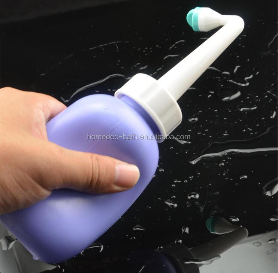 Manual Mini baby Portable Travel sprayer Bottle Bidet for Personal Hygiene Cleaning and Washing