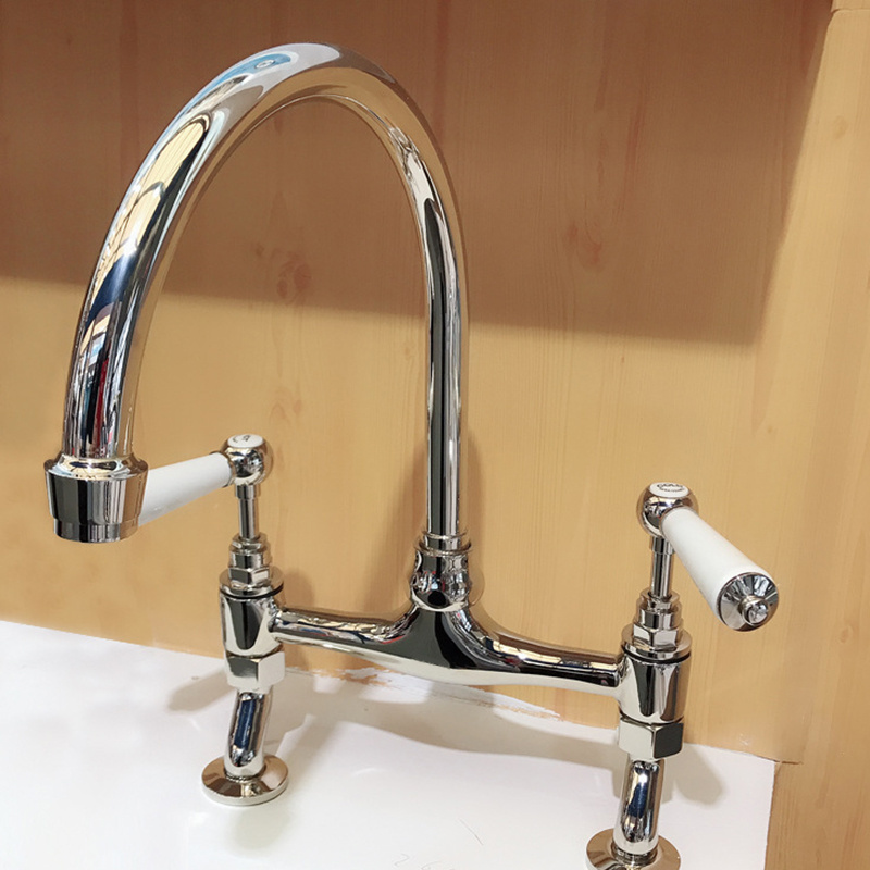 2023 Hot Sale Bridge Double Handle Antique Classic Luxury Brass Kitchen Faucet Kitchen Taps