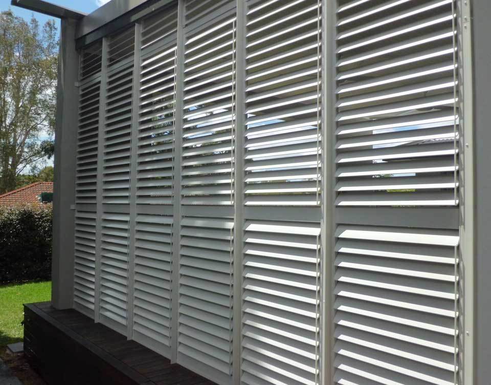 Custom Available Modern House Design Aluminum Sun Shutters Outdoor Sun Shade Sliding Louvers