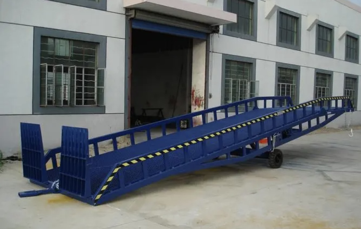 factory Outlet  hydraulic loading bay unloading loading container ramp manual electric mobile yard ramp