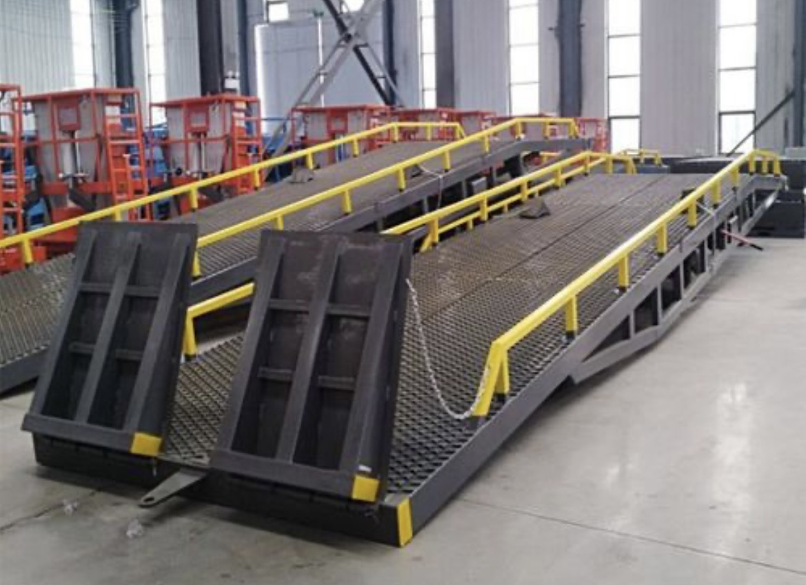 factory Outlet  hydraulic loading bay unloading loading container ramp manual electric mobile yard ramp