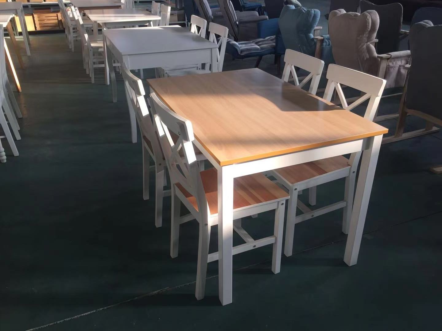 Factory Direct OEM Solid Pine Wood Cafeteria Restaurant Dinette Table Set Dinner Chairs Dining Room Tables 4 Seater