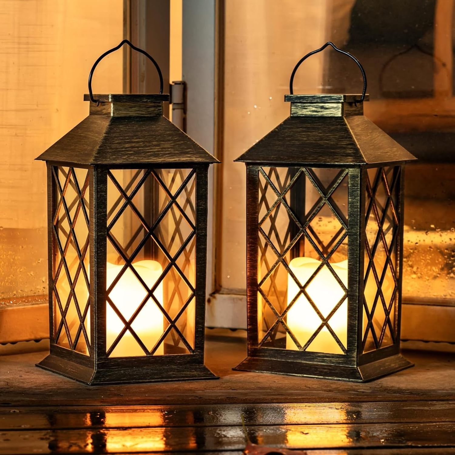 Homemory Solar Lanterns Outdoor Waterproof Hanging with Flickering Flameless Candles, 2 Pack Garden Outdoor Lantern Decorative