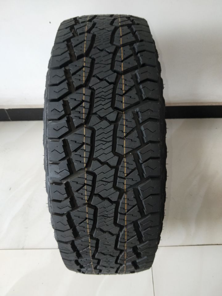 Passenger Car Tyres for Vehicles, PCR Tires for Cars All Sizes 4x4 PCR 235/60R18 LT235/70R16 235/65R18 LT235/75R15