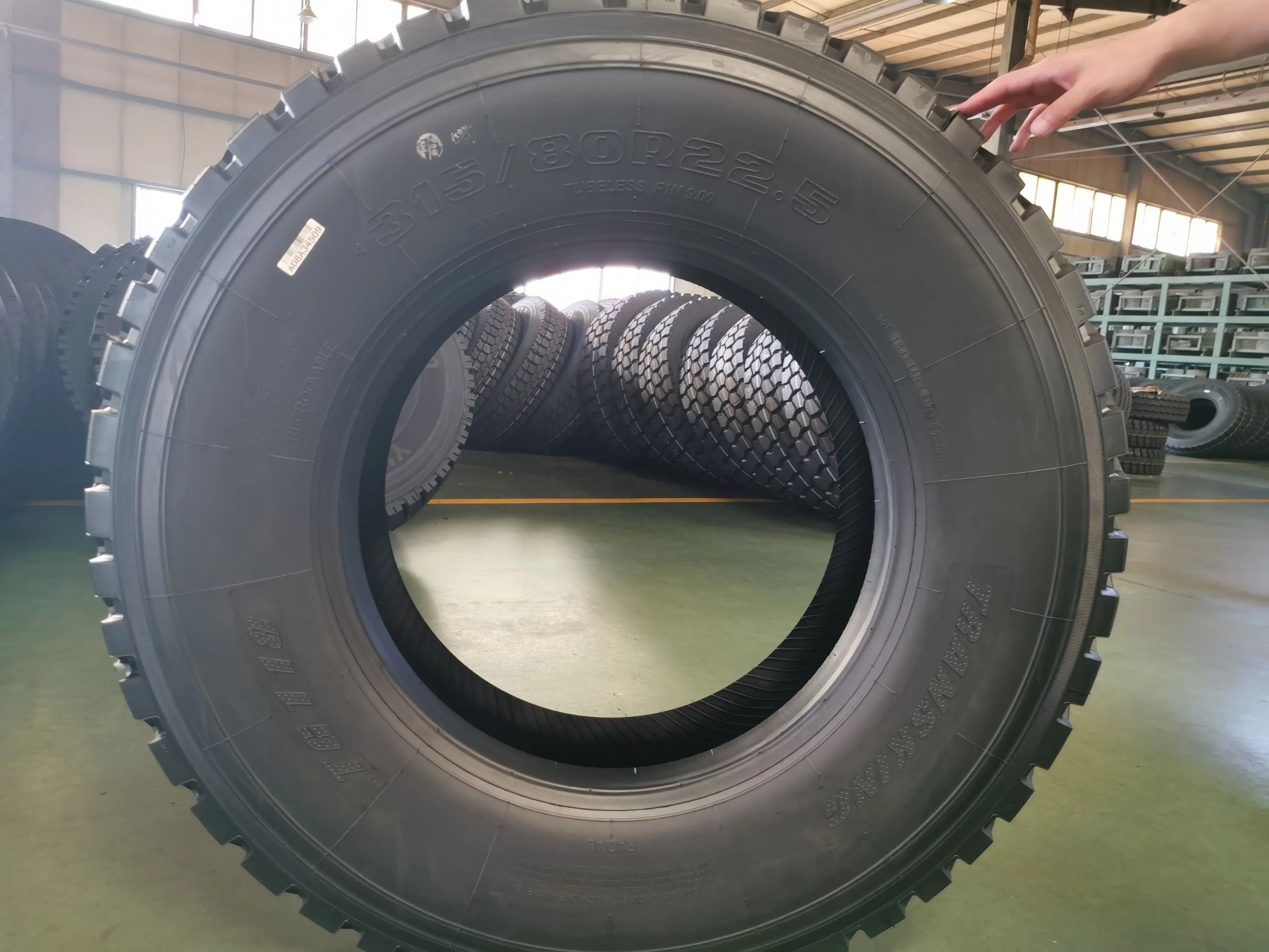 New Heave Duty Truck Tires All Size 17.5 Inch 19.5 Inch 20 Inch 22.5 Inch 31580R225 38565R225 Truck Tyres For All Position