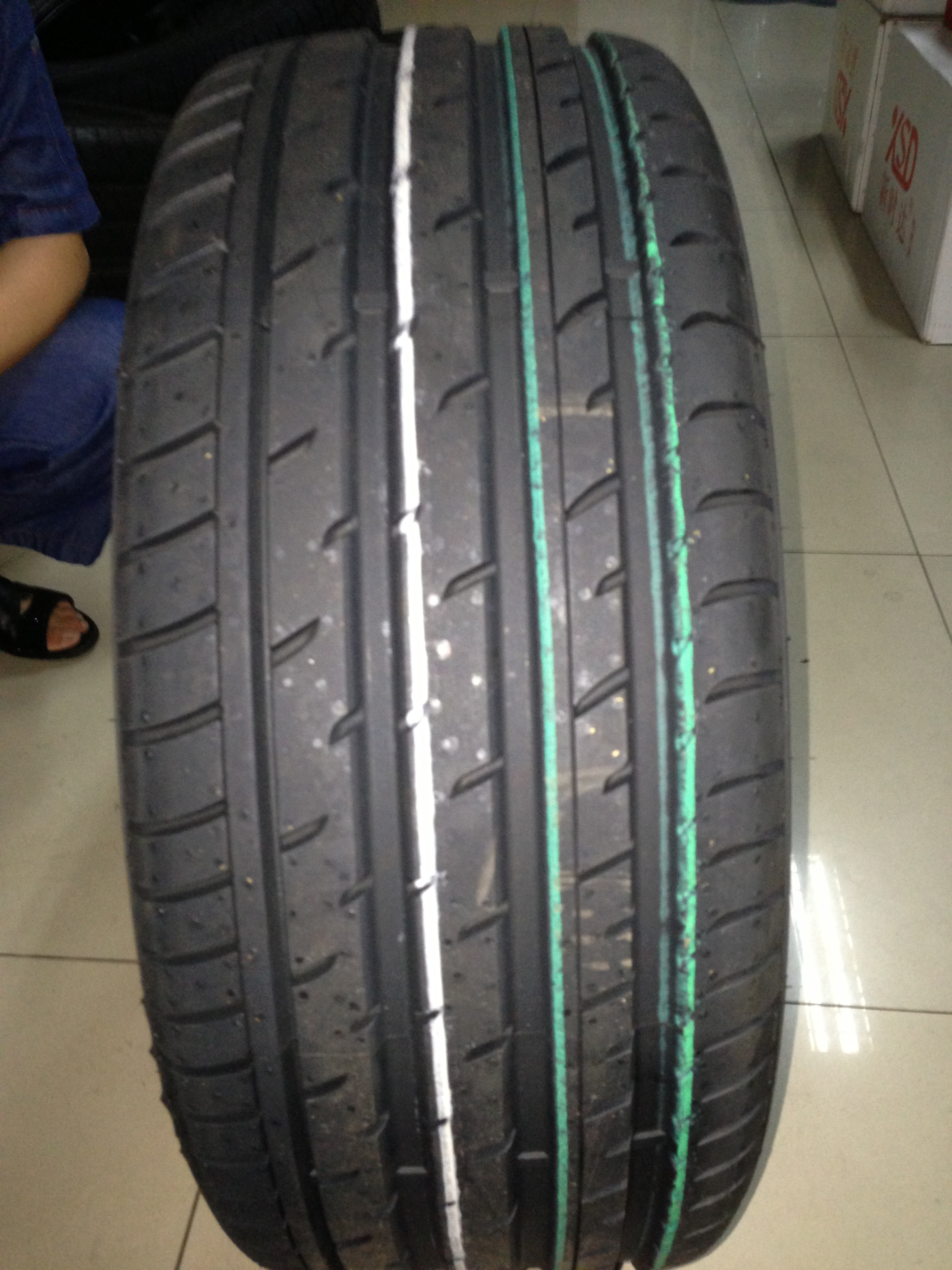 China tyres UHP car tire 225 45 17 225/55r15 225/45r17 215/50r17