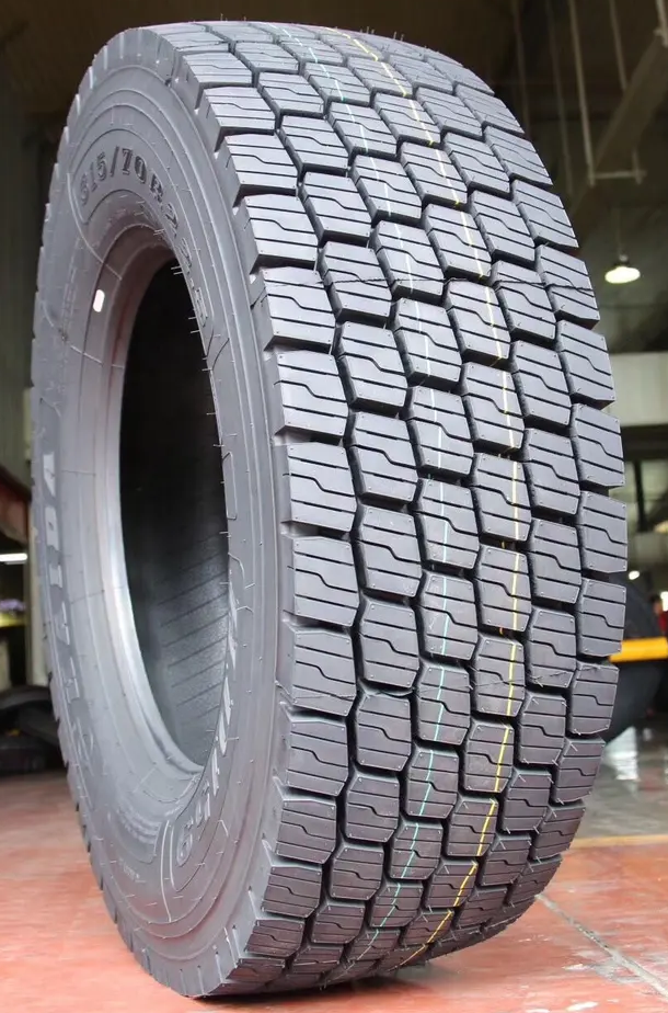 CAR TIRES225/65R17 235/65R17 245/65R17 215/55R18 225/55R18 225/60R18 235/45R18 235/50R18 235/60R18 235/65R18 245/45R18 255/55R18