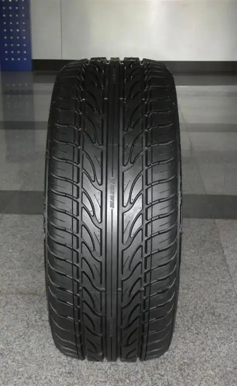 China Wholesale Radial Tires 195/60R15 205/55R16 235/40R19 Passenger Car Tires For Canada