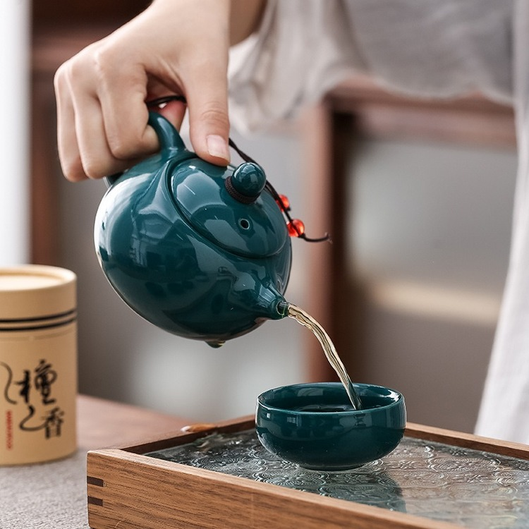 Chinese Porcelain Kung fu Tea Maker Blue Fish Teapot Including Pot Cup Portable Ceramic Kongfu Tea Set with Gift Box packaging