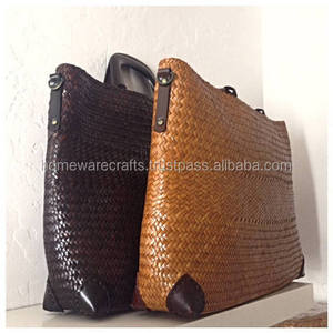 Colorful Square Straw Bag for Ladies/Hot sale water hyacinth bag in VietNam