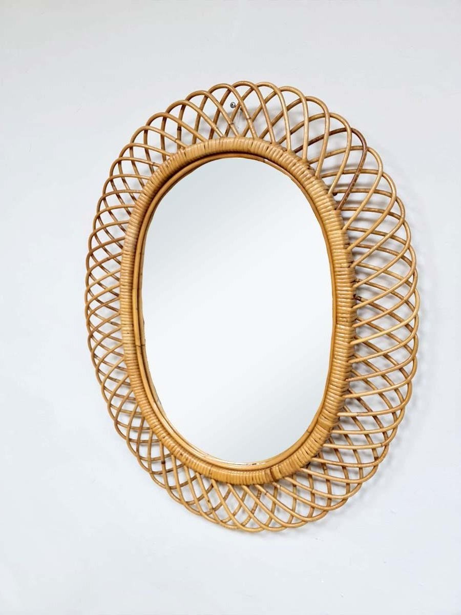 2024 Antique Item Handmade Wall Hanging Decoration Rattan Bamboo Wicker Mirrors Frames Decorative Bedroom Living Room Decor