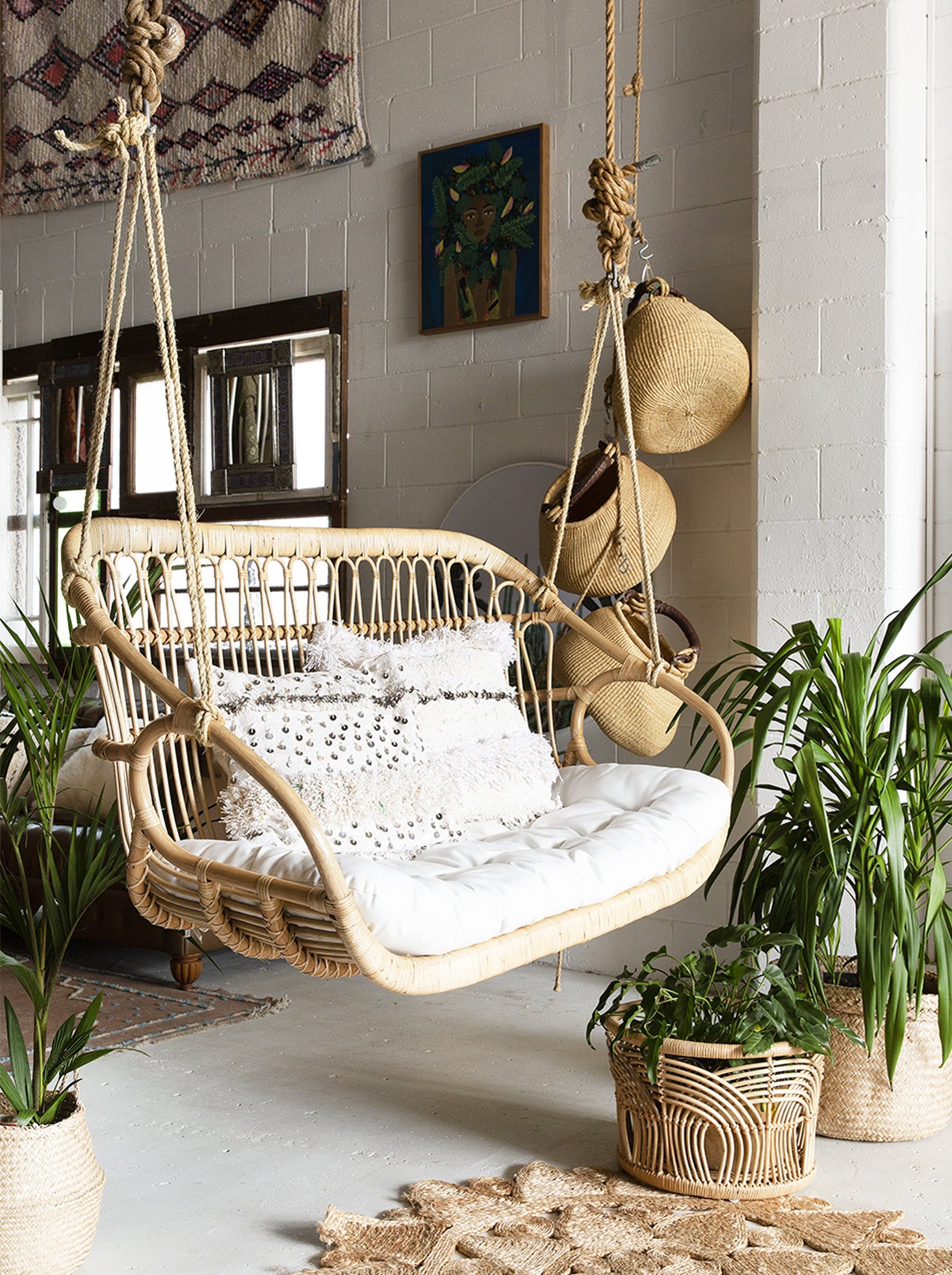 Hot selling unique rattan hanging chair leisure wicker hanging chair rattan for decoration