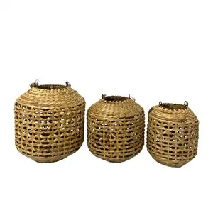 Small MOQ Wholesale bamboo lantern natural color 100% eco-friendly Made in Vietnam for house warming