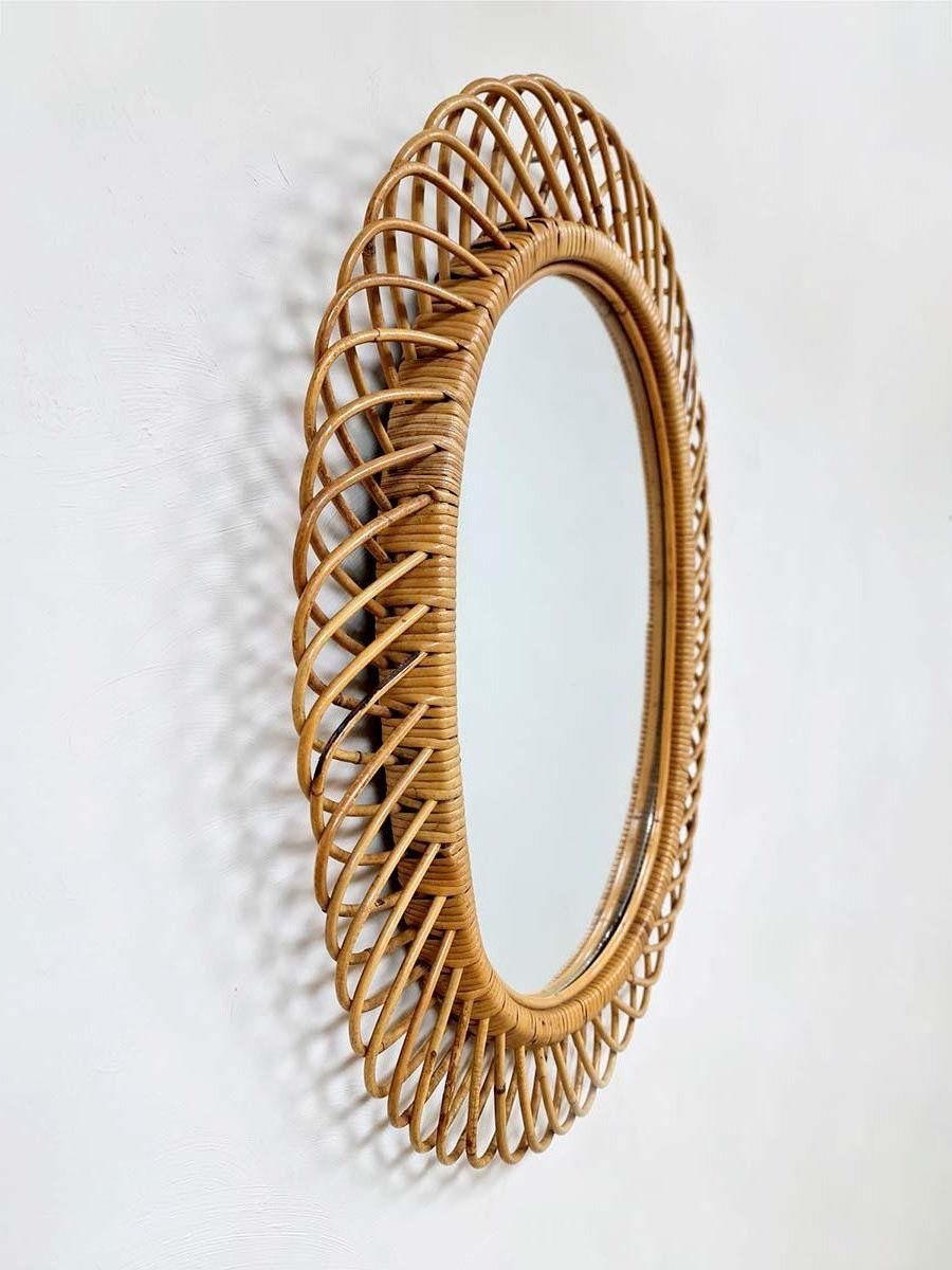 2024 Antique Item Handmade Wall Hanging Decoration Rattan Bamboo Wicker Mirrors Frames Decorative Bedroom Living Room Decor