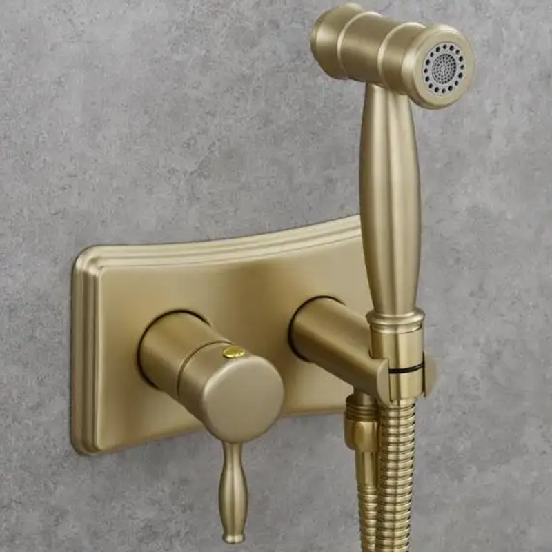 high pressure Bathroom Brass Wall Mounted Shattaf handheld Toilet Sprayer hot and cold water Toilet Faucet for toilet