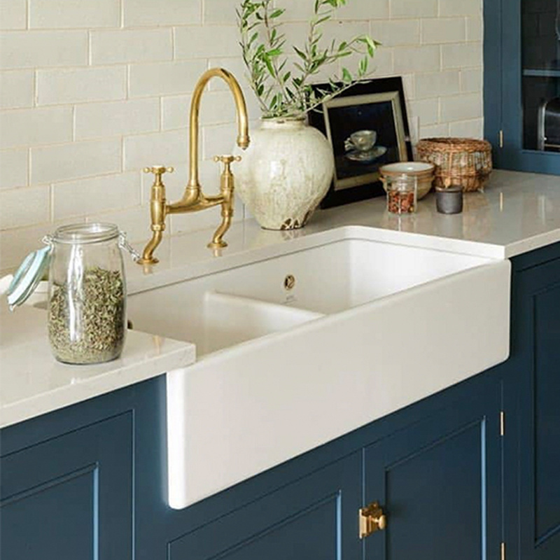 Farmhouse Sink Deep Single Bowl White Ceramic Porcelain Fireclay White Apron-Front Kitchen Farm House Sink