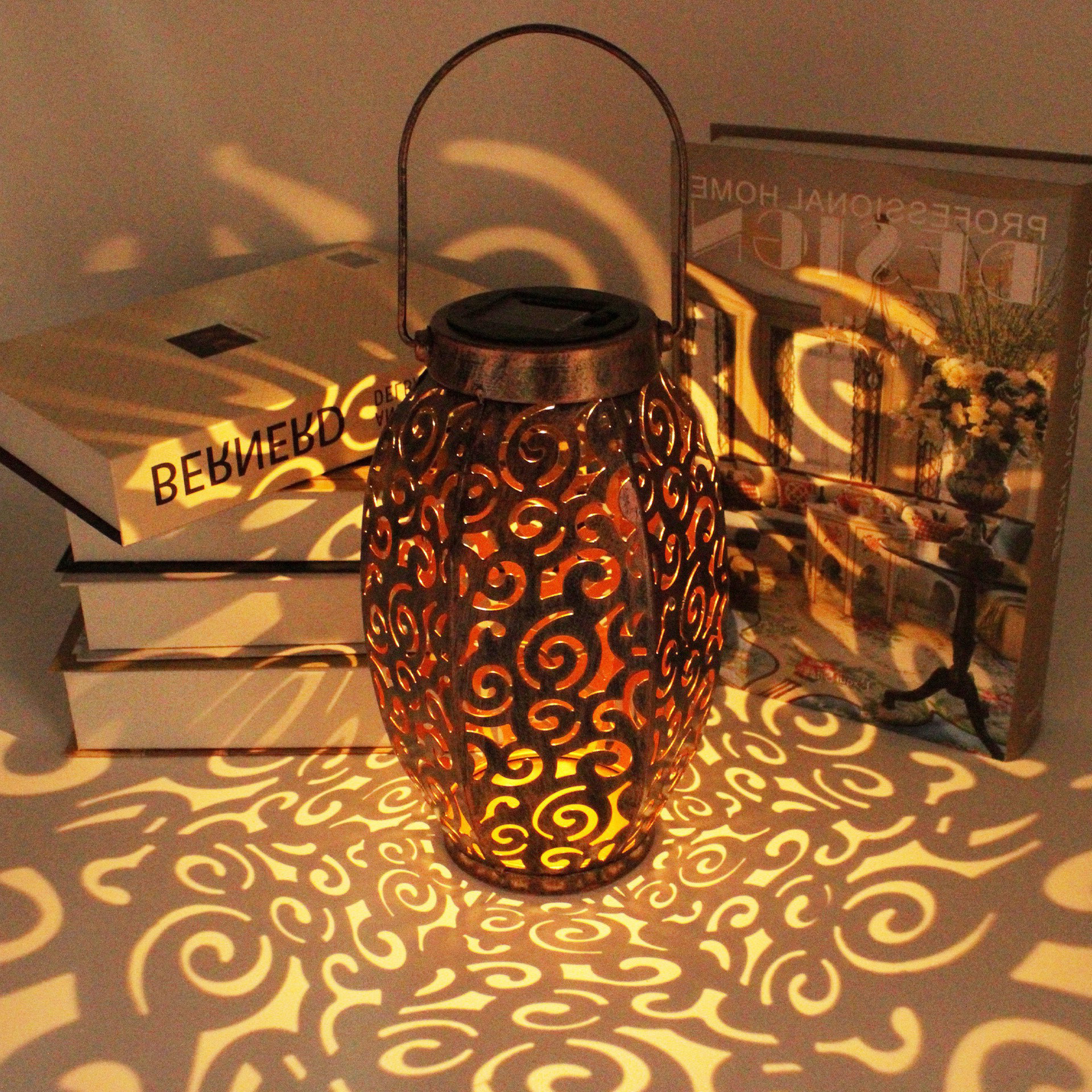 Solar Lanterns Bronze Pillar Solar Floor Lantern Custom Patterned Metal Outdoor Led Solar Camping Lantern Garden Light