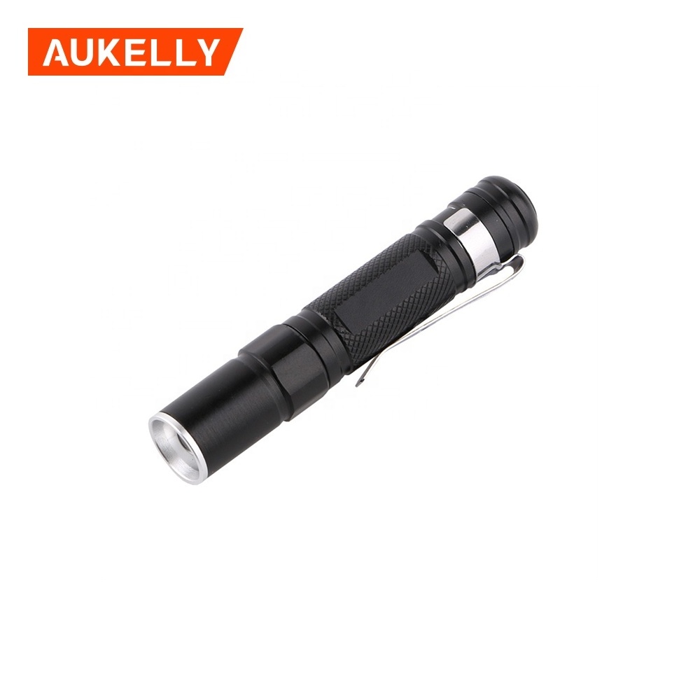 Q5 LED glare flashlight telescopic zoom pen with pen clip medical mini flashlight tactical pen with light