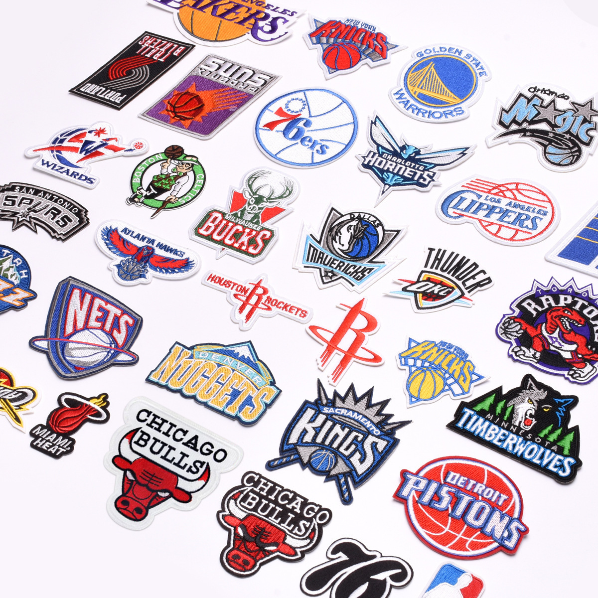 High Quality Custom 3d Embroidery Patches Applique Patches Design Logo Name Branding Lron For Jacket