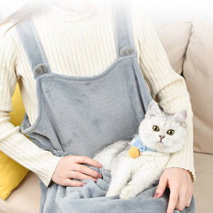 Can prevent pets scratching pet cat bag Non-stick fur chest holding cat pocket apron holding cat clothing Pet Sling Carrier