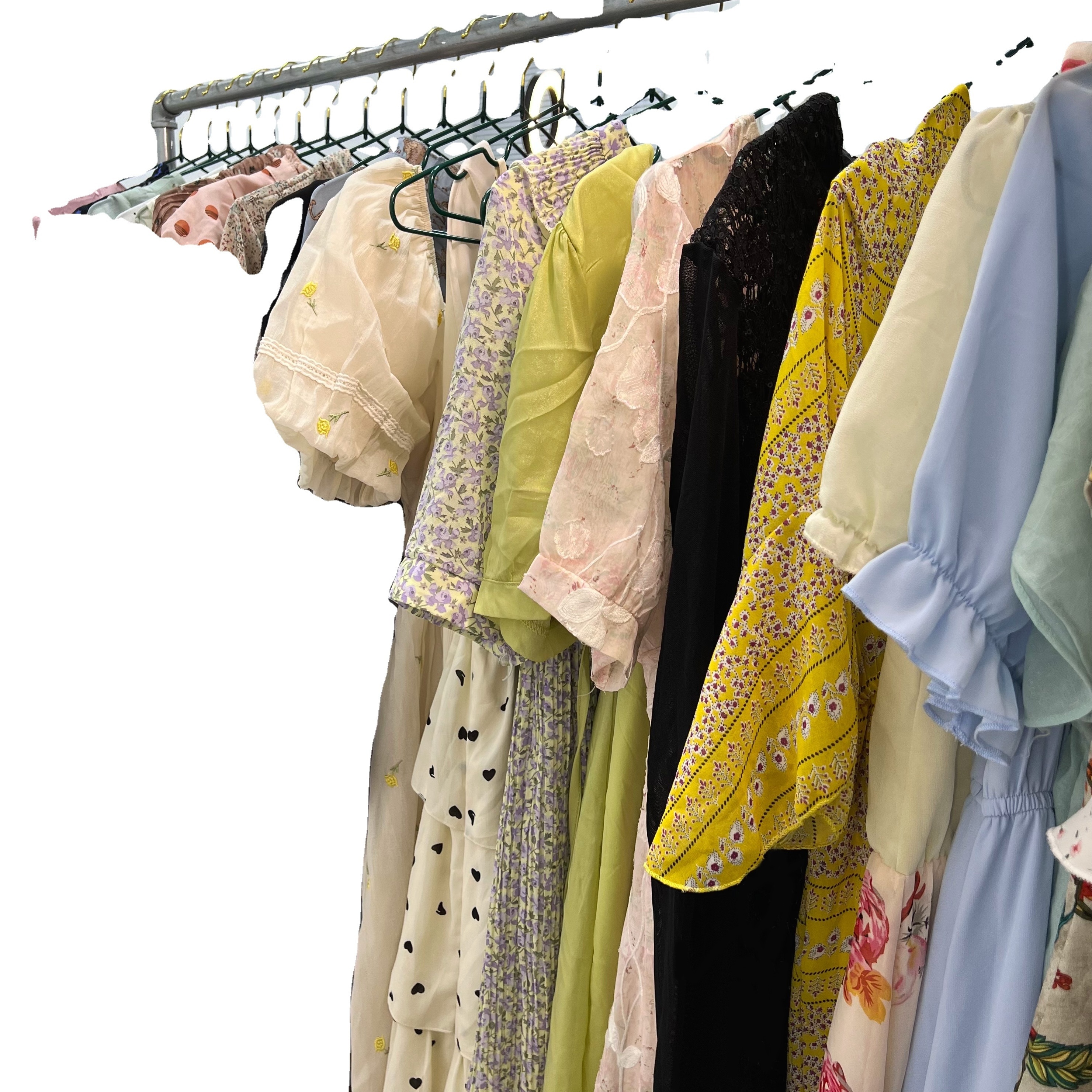 bundle of clothes used beautiful used clothes forwomen's dresses used clothes mixed with dresses