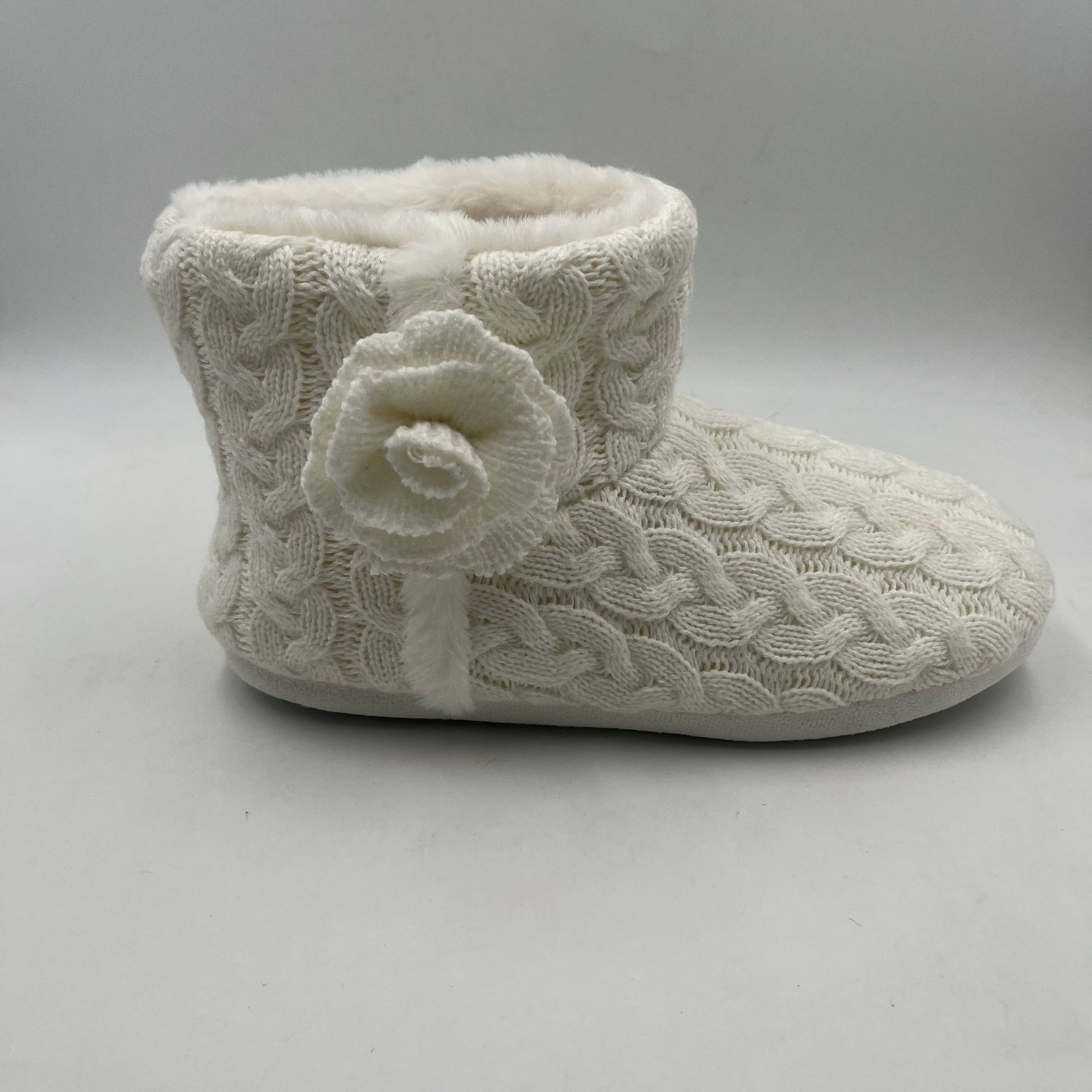 knitting flower decoration women home bedroom indoor boots with cable knit upper and warm fur lining