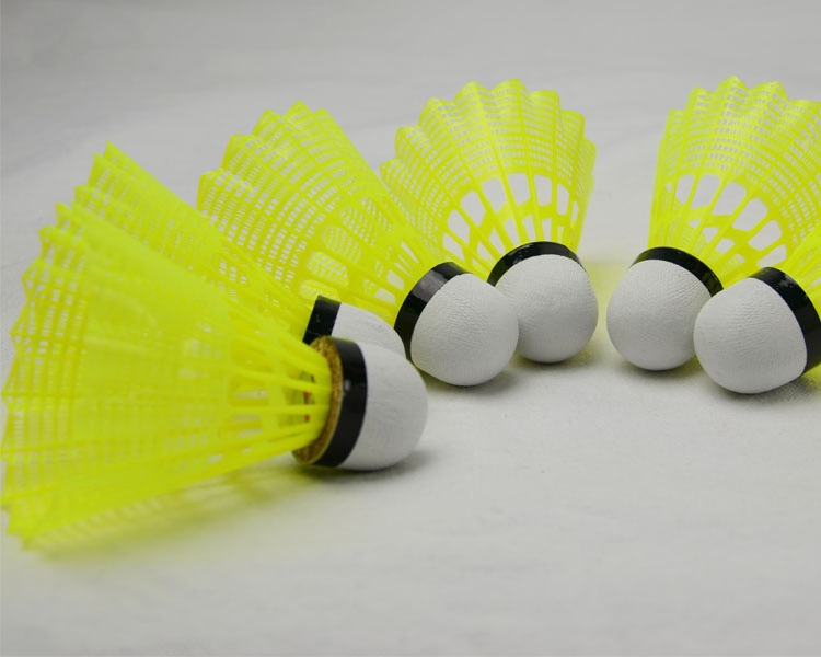 china supplier Durable nylon playing badminton shuttlecock