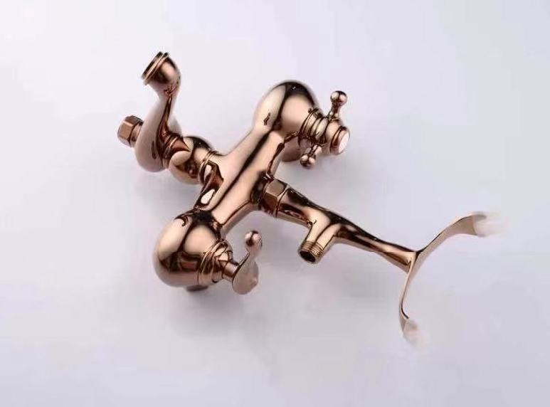 Europe Style Tub Faucet Hot and Cold Mixer Bathroom Shower Set Antique Brass  Bathtub Faucet Sprayer Shower Set