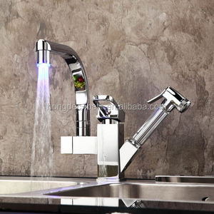 LED Kitchen Sink Faucet with Integrated Side Spray,Single Handle 360 Swivel Spout, Lead-Free Kitchen Water Mixer Tap ,Chrome