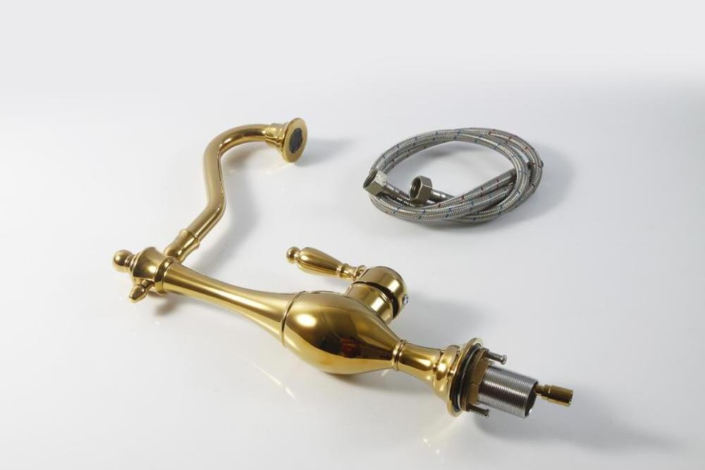 Traditional Gold Single Handle Deck Mounted Kitchen Sink Faucet