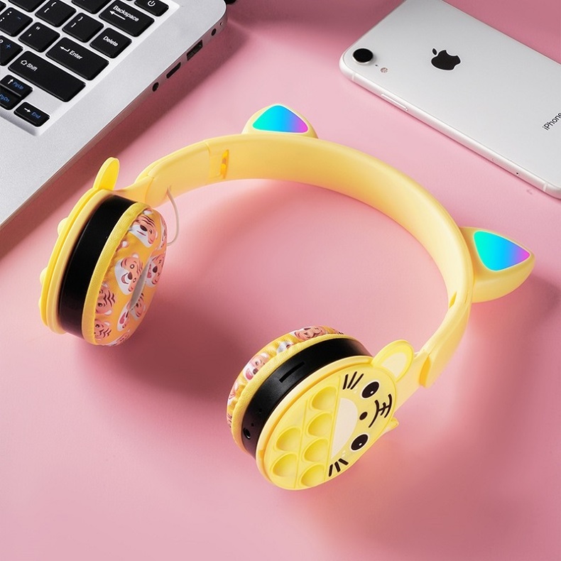 Cute Cartoon B30 Tiger Ear Earphones Cat Headphones Support TF Card Gaming Headset kids headphones