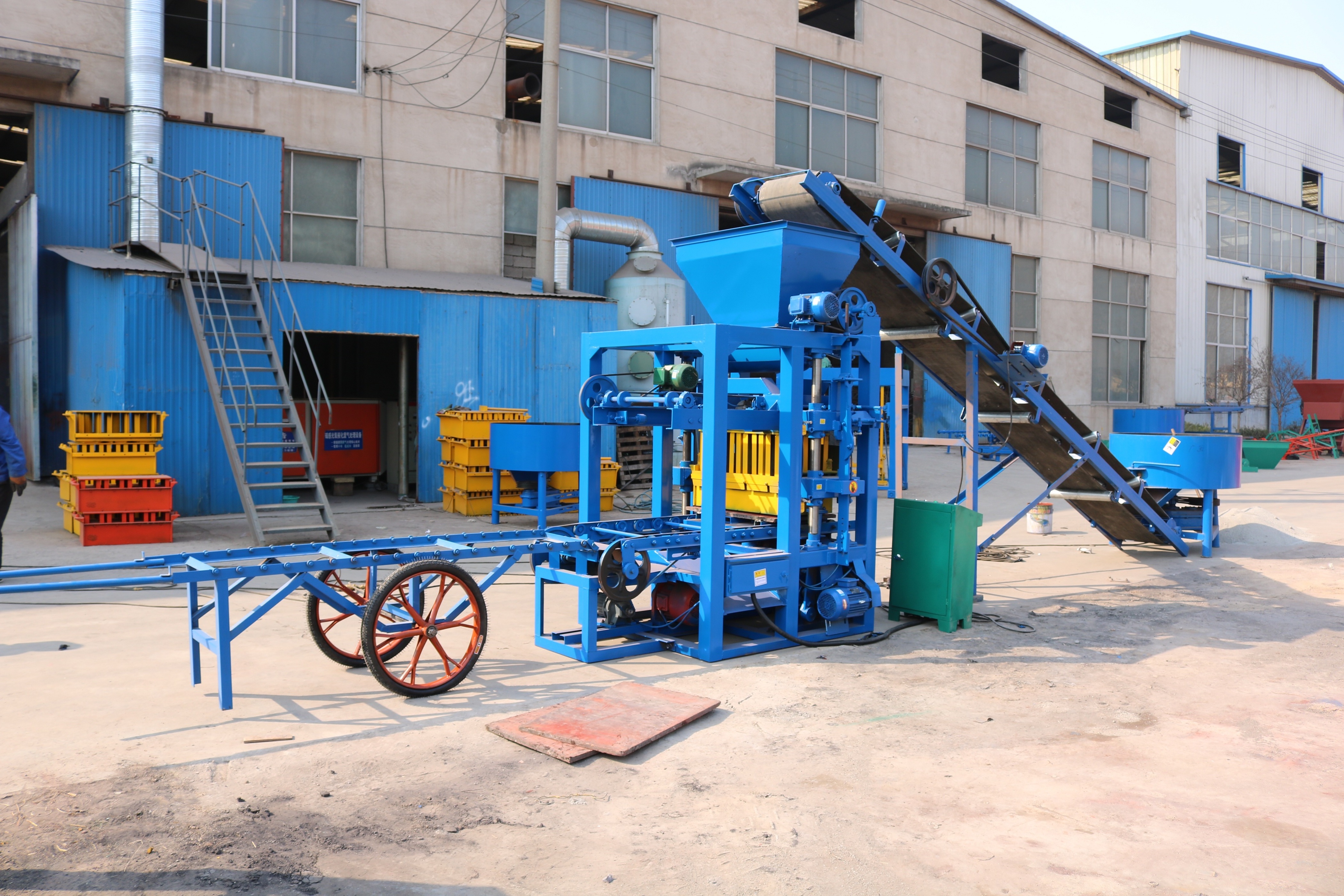 Small Auto Concrete Interlocking brick machine price QTJ4-26 cement block making machine Price Maquina Bloquera