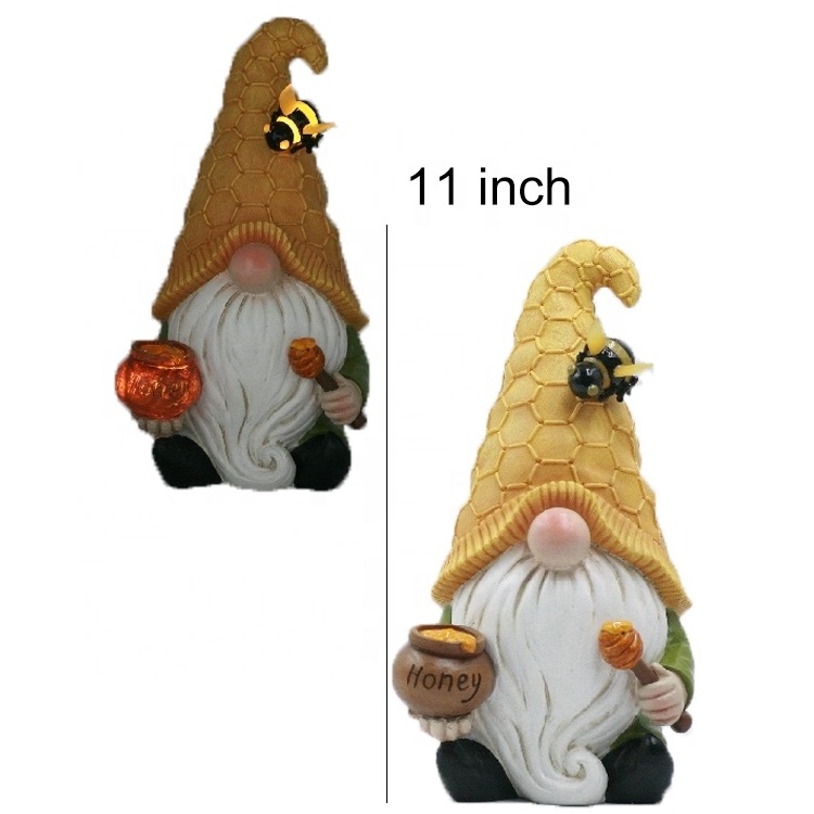 Resin Outdoor Garden Bee Lighted Gnome Statue Polyresin Crafts Gnomes LED Solar Lights Sculpture Decoration