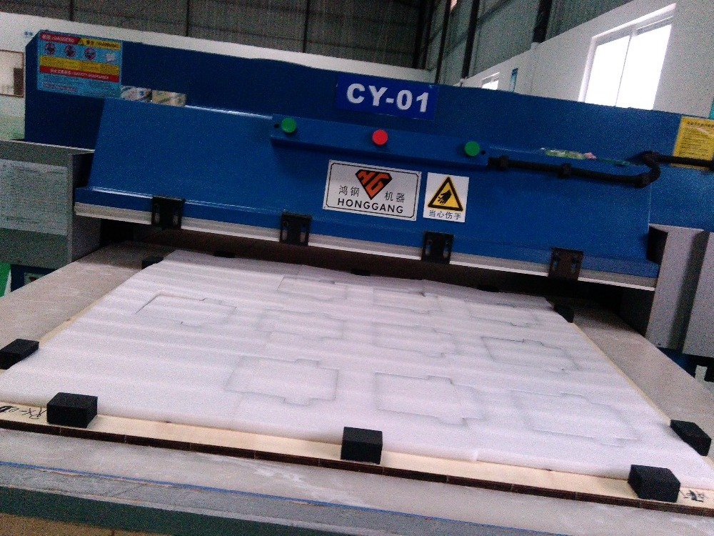 vertical hydraulic polyurethane foam cutting machine