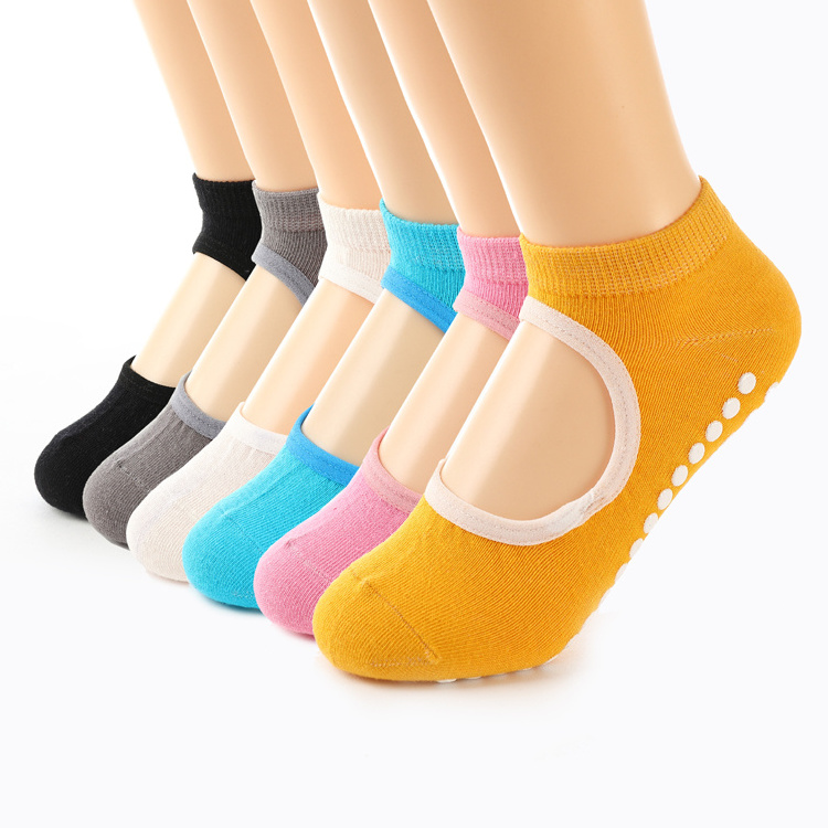 2024 OEM Wholesale Cotton Yoga Socks For Yoga And Pilates Fitness Non-Slip  Anti-Slip Grip Women Sock