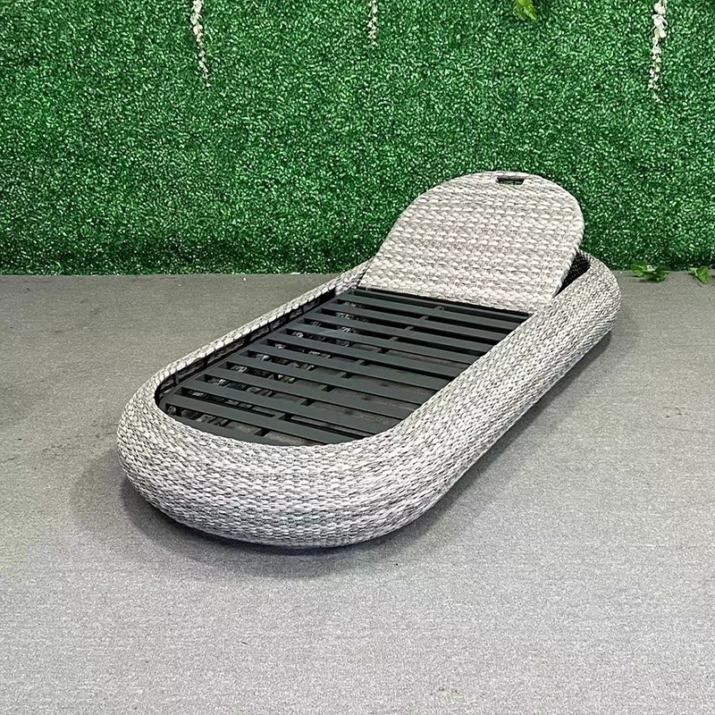 Hotel Patio Furniture Swimming Poolside daybed Aluminum Sun Lounge Chair Rattan Wicker Sunbed Lounger