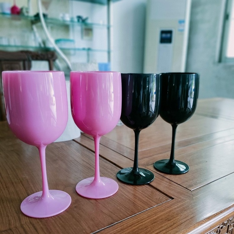 Custom 16 oz Recycled Reusable Black Plastic Wine Glasses