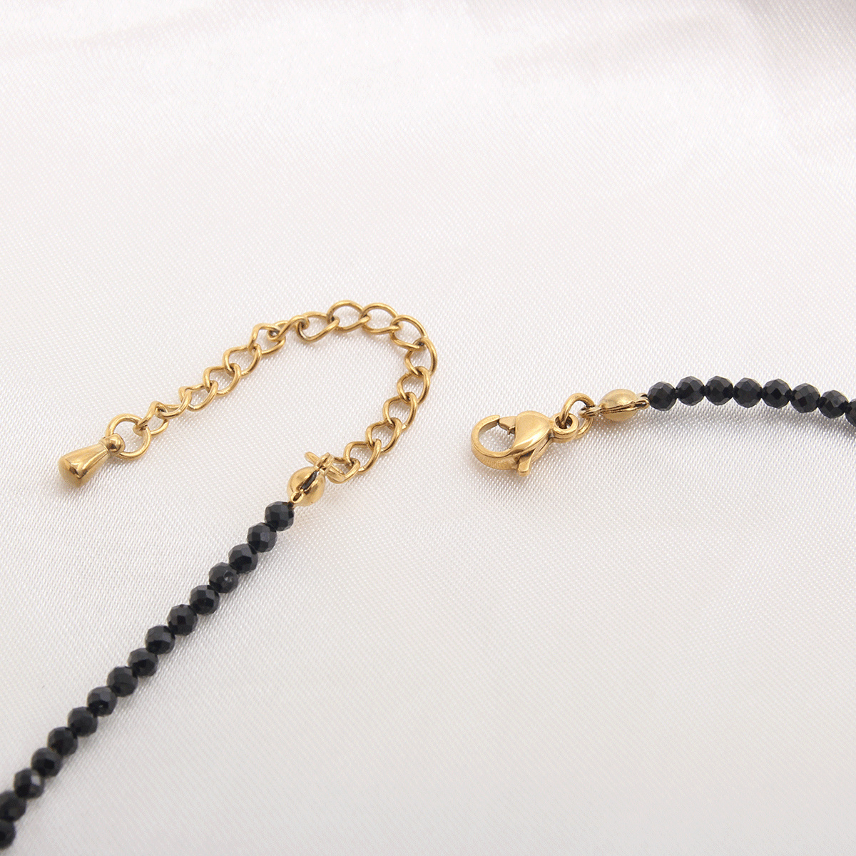 Charming Black Natural Gem Stone Beaded Necklace With Fresh Water Pearl Choker Gold Color Stainless Steel Chain For Women/Men