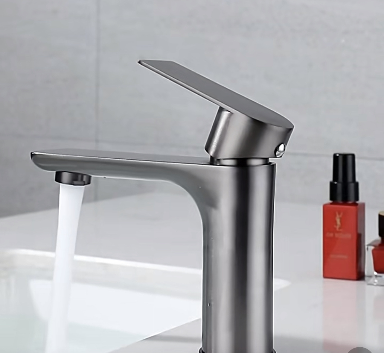 HPSUS304 Stainless Steel Bathroom Faucet one Hole Mixer Tap Deck Mount Black Tap Single Handle Lavatory Basin Vanity Sink Faucet