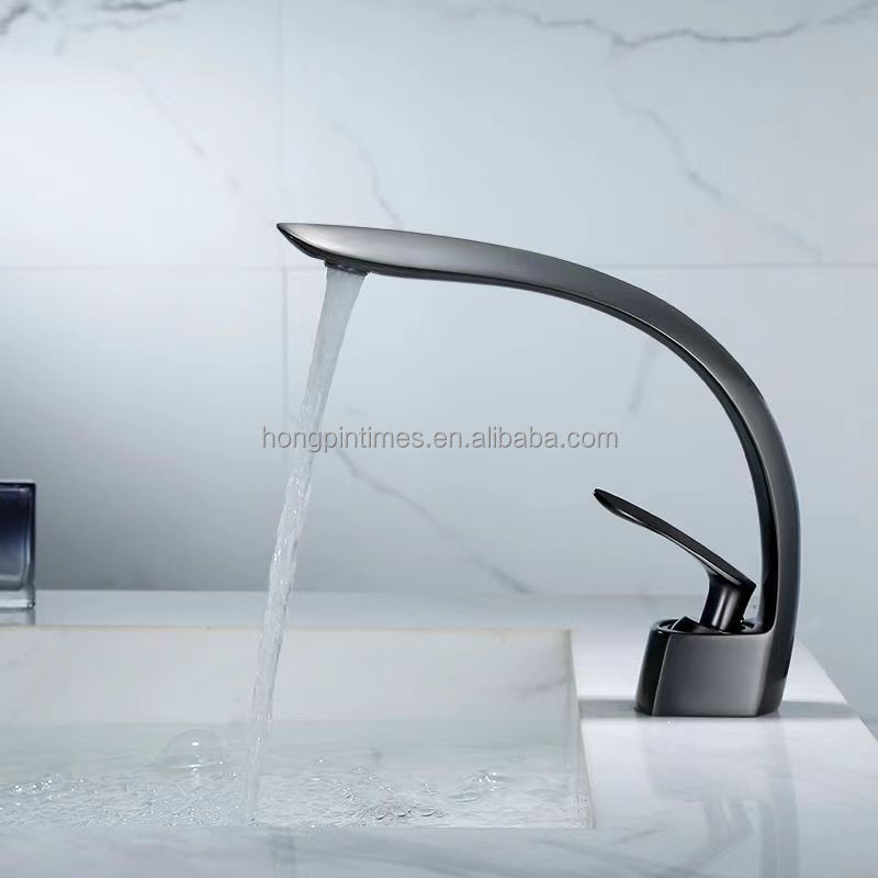 Polished finish bathroom faucet   Wash basin faucet