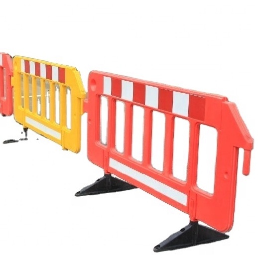 Low Price 1950mm Red Plastic Road Fences Plastic lattice fence plastic portable fence