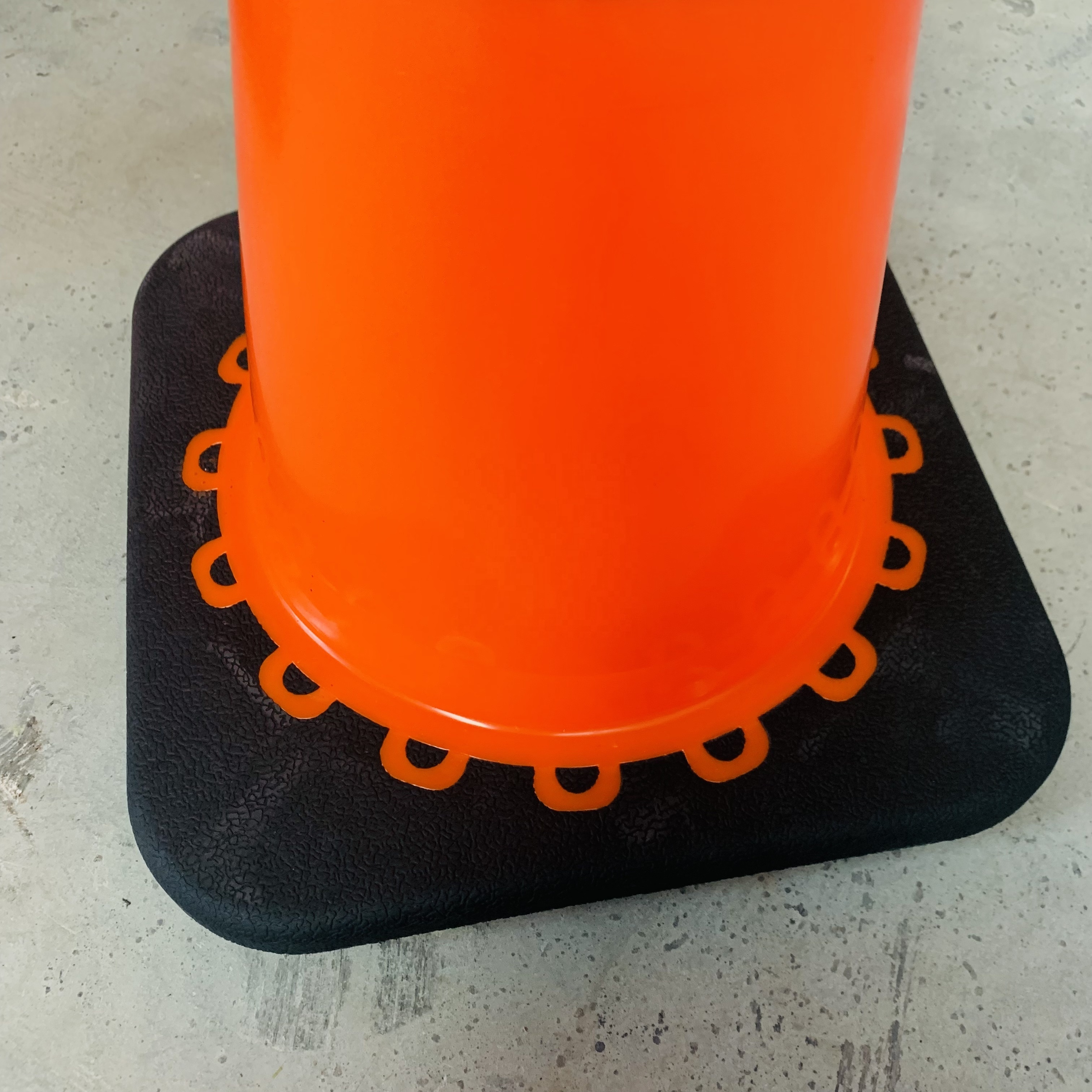 45cm 18inch  Road Cone Flexible PVC Safety Used Traffic Cone with base black