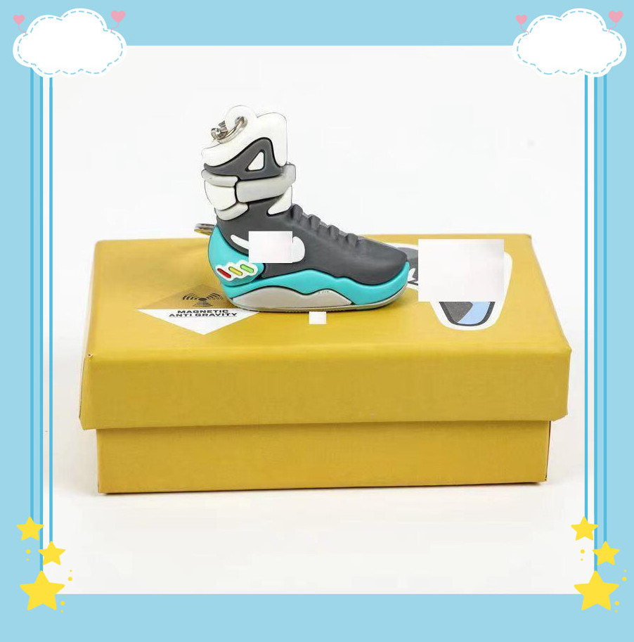 Cross border hot sale trendy 3D mini sneaker aj shoes keychain with box for car keychain bag pendant rubber keychain