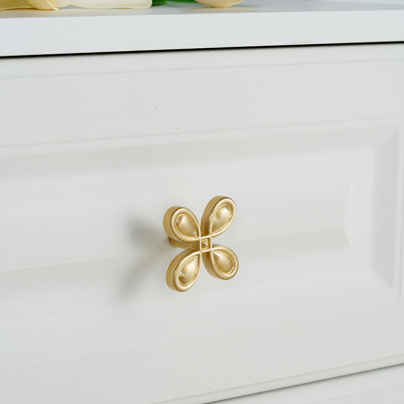 Nordic pure brass cabinet cabinet door handle modern simple gold single hole furniture drawer flower shape solid handle