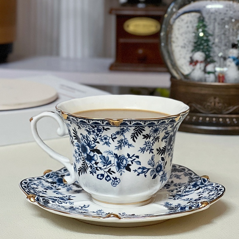 Bone China British Blue and White Coffee Cups and Saucers Set Ceramic Retro European Light Luxury Floral Afternoon Tea Cup