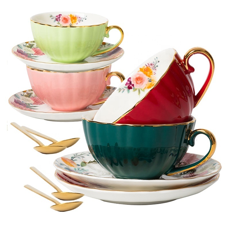 Macaron English Christmas Coffee Cup Ceramic Vintage Flower Wedding Souvenir Porcelain Tea Cups & Saucers Sets