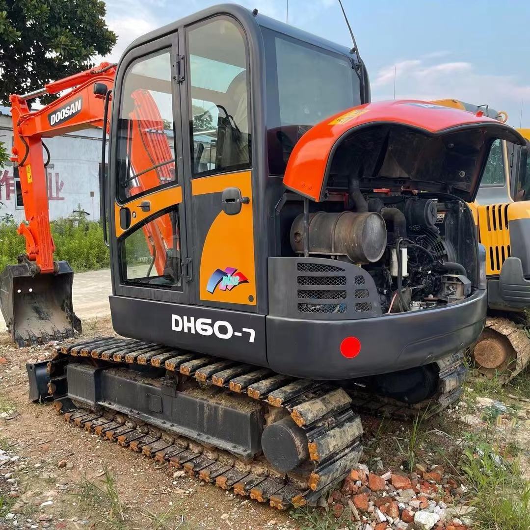 Used Doosan Dx60 DH60 Mini Excavator Original Doosan Dx60-9 DH60 DX55 DX60-7 DX80 DX75