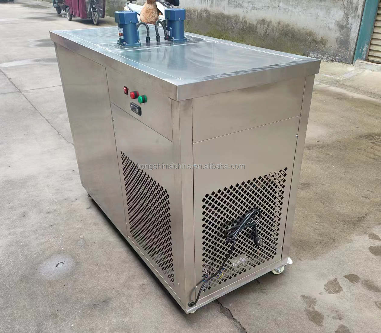 Commercial big brine ice bar maker industrial 1 ton square ice block making moulding machine