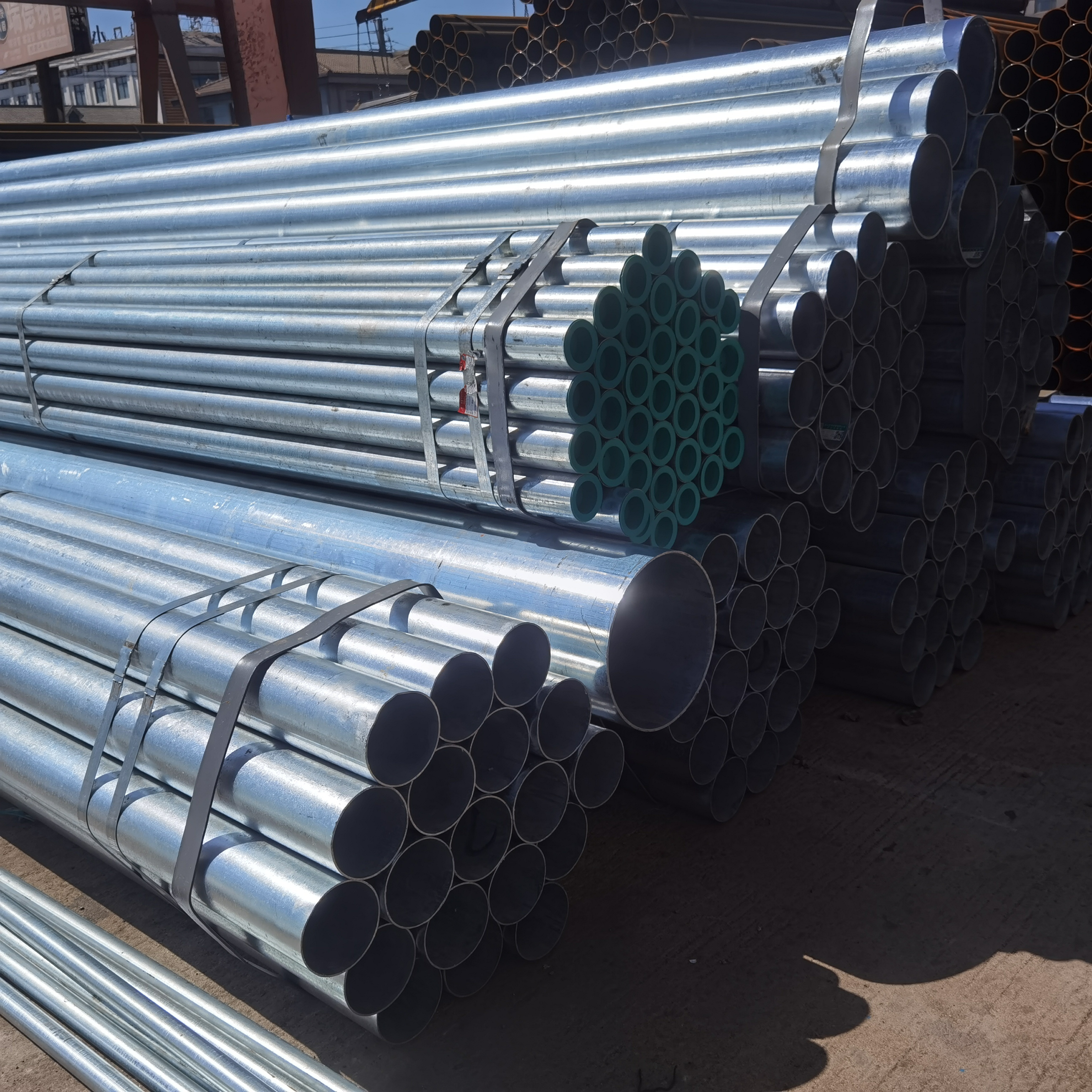 Excellent quality GI seamless steel tube and pipe hot dip galvanized steel conduit pipe